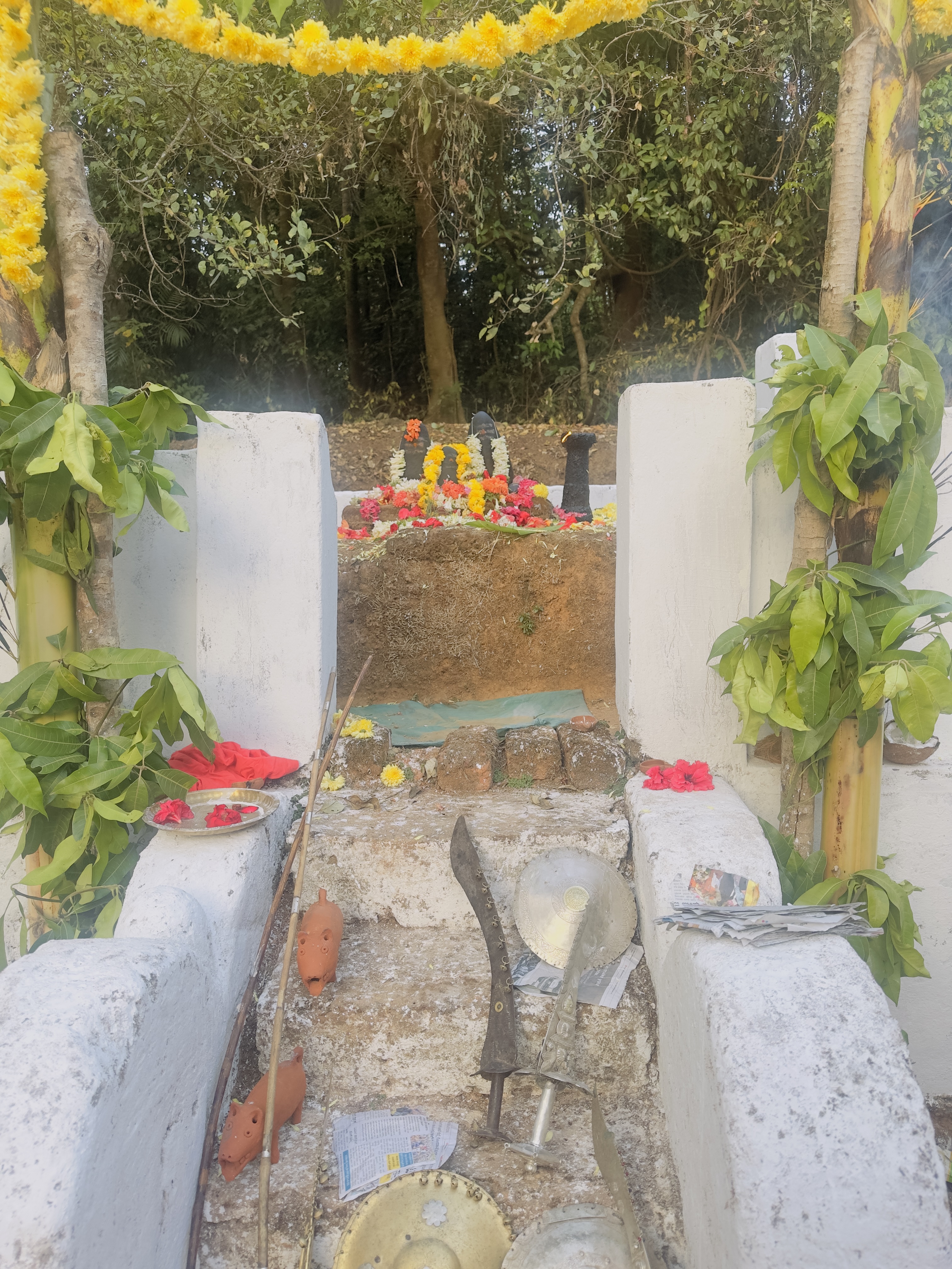 Lord Ayyappa (or Sarthavu) at Ettkeri Naad - alternate view